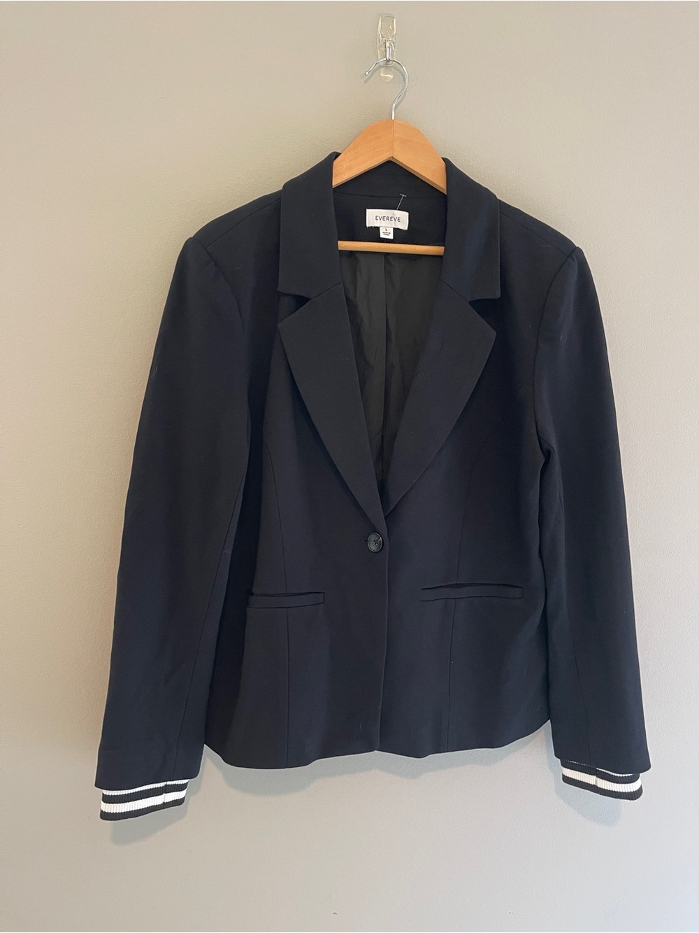 Evereve Black Blazer Size Large Striped Cuffed Sleeves